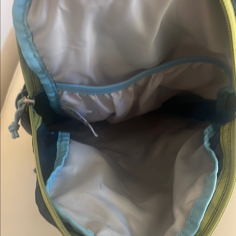 Eddie Bauer Navy Sling Backpack - Picture 7 of 7